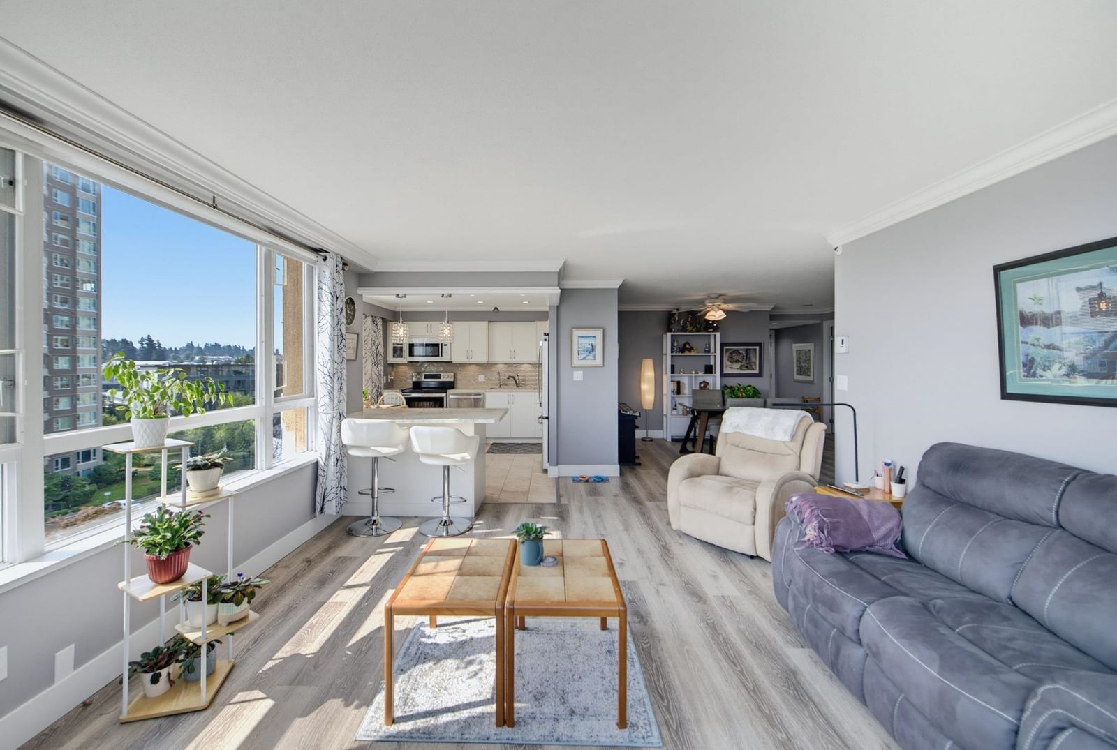 Listing Image 9