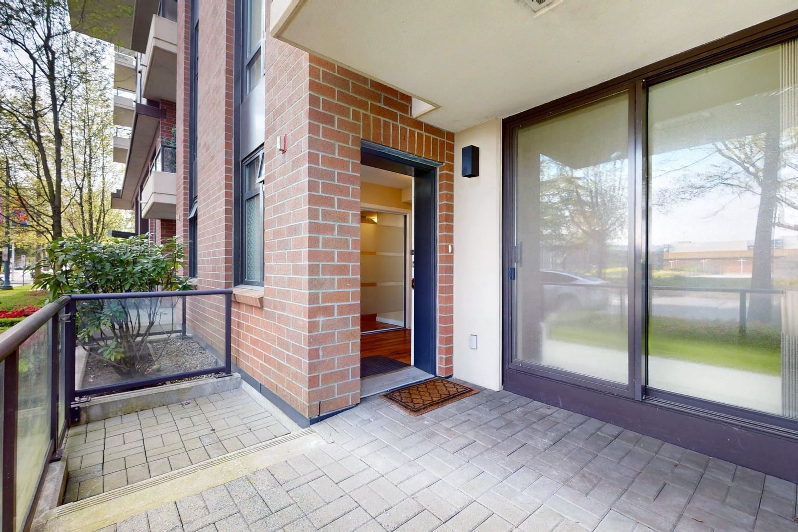 Listing Image 18