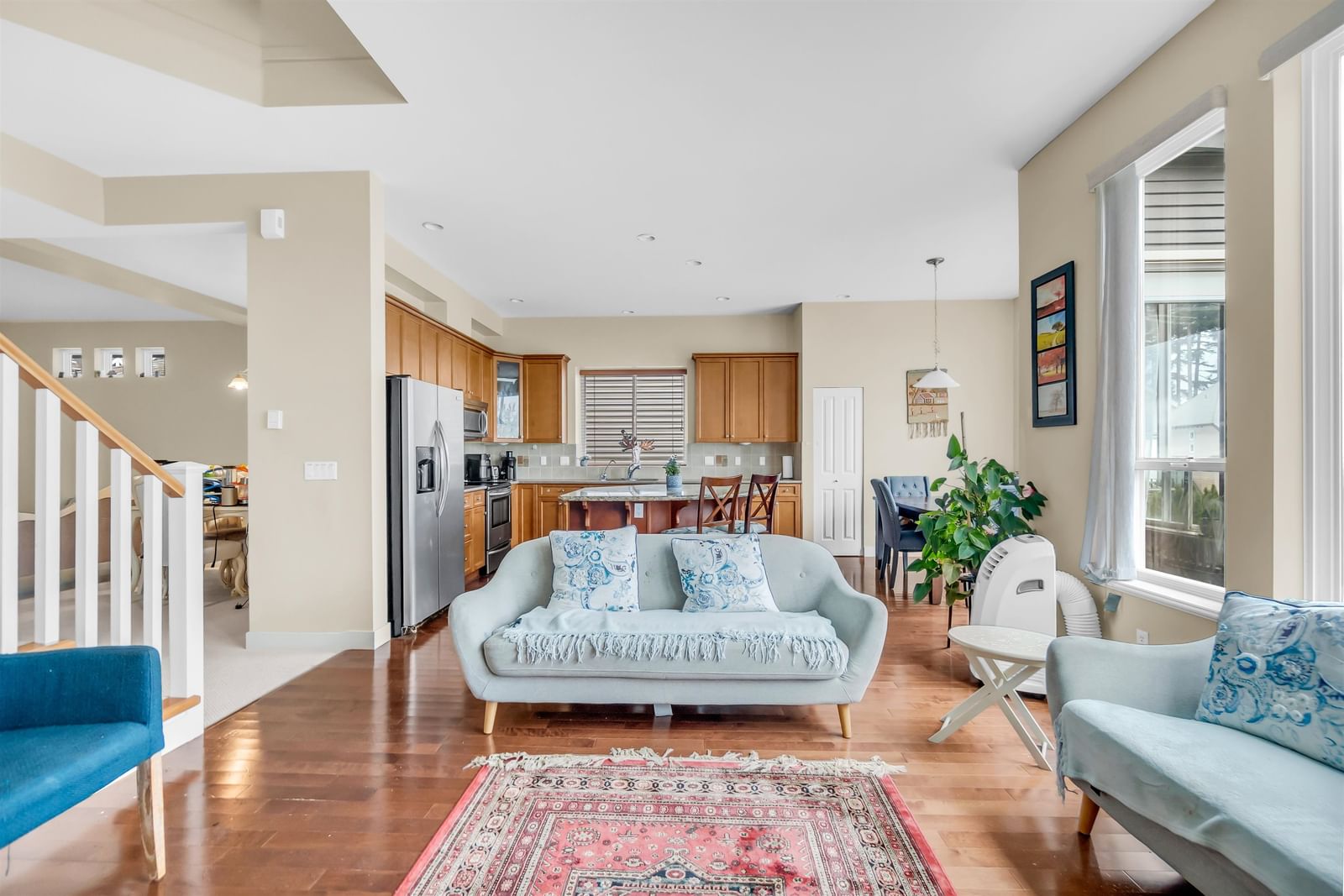 Listing Image 11