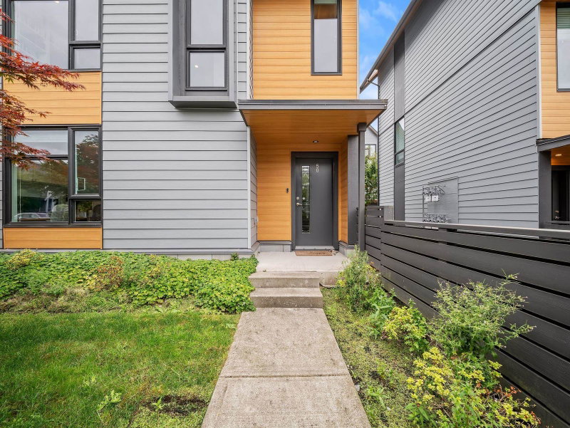 50 - 16685 25 Avenue