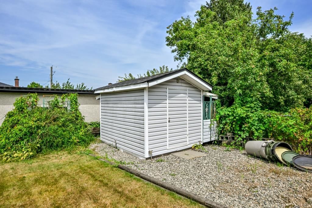 Listing Image 6
