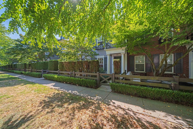 72 - 688 Edgar Avenue