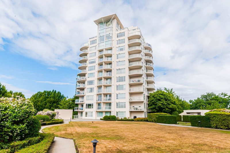 303 - 7680 Granville Avenue