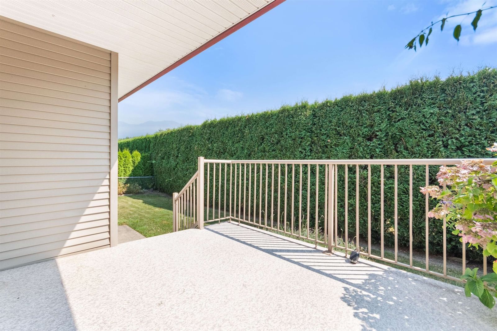 Listing Image 16