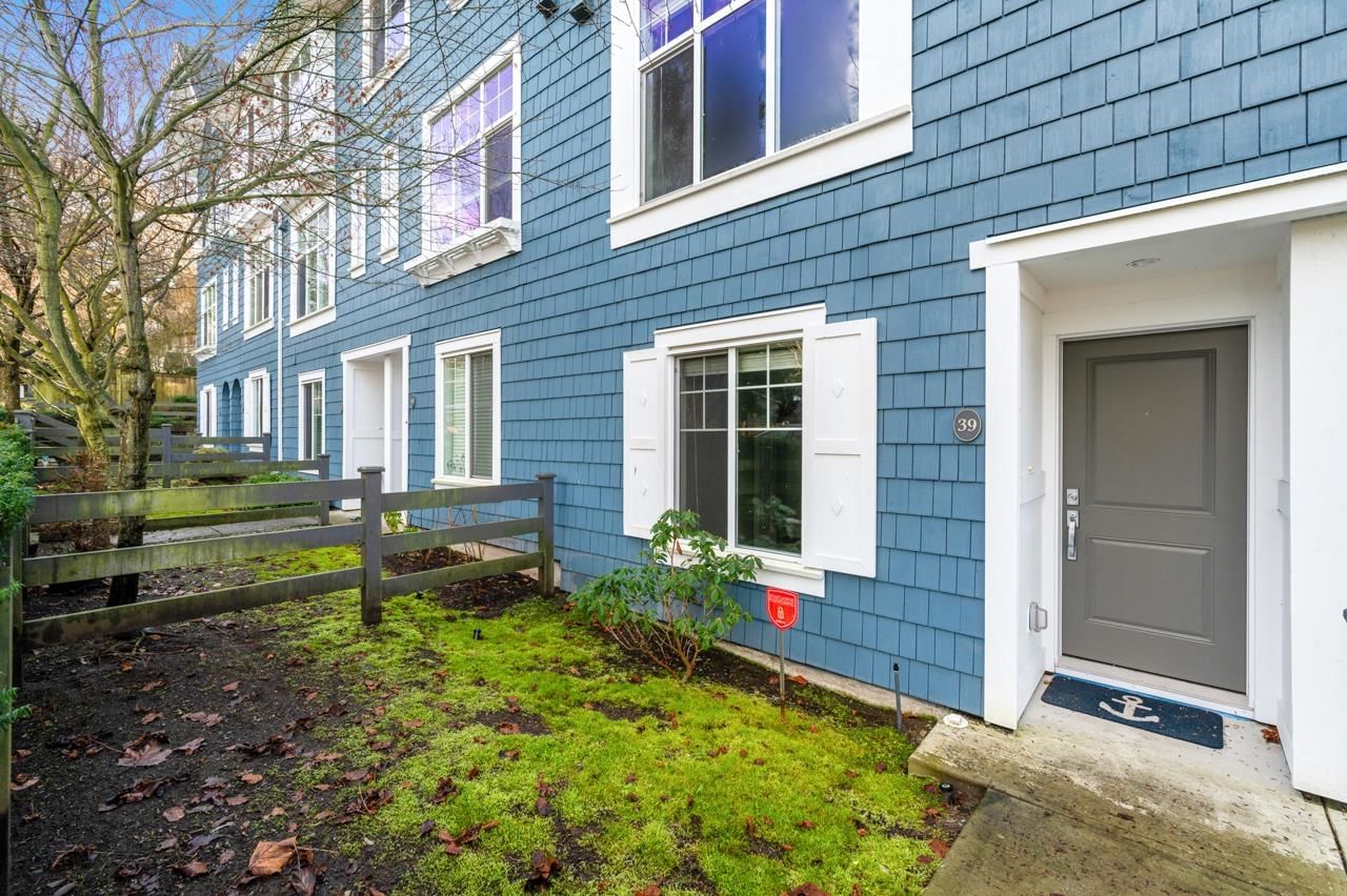 Listing Image 14