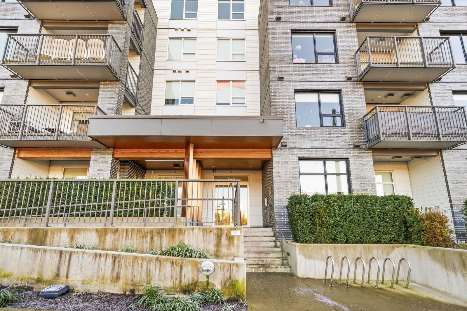Listing Image 21