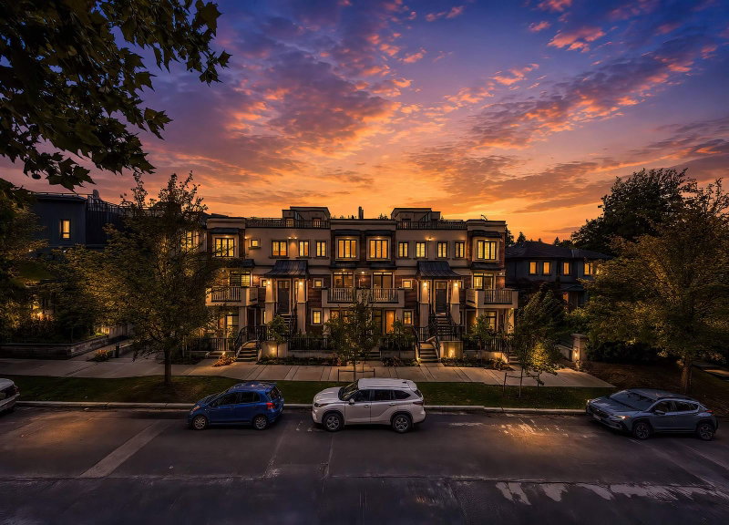 208 - 918 32nd Avenue W