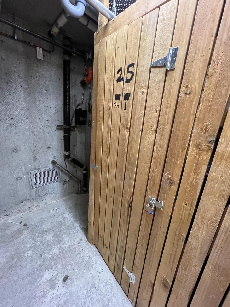 Listing Image 30