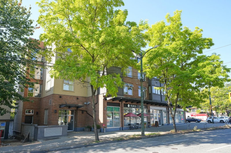 403 - 2408 Broadway E