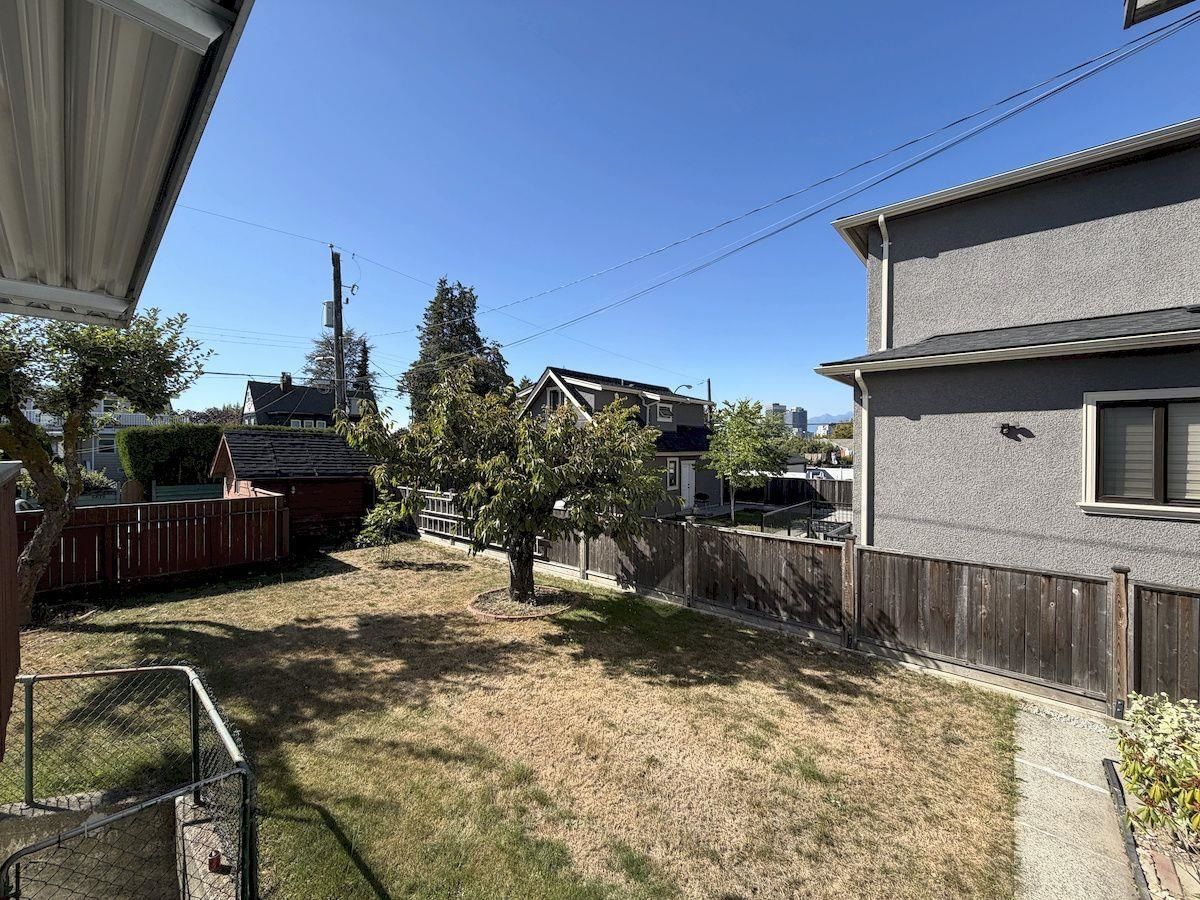 Listing Image 20