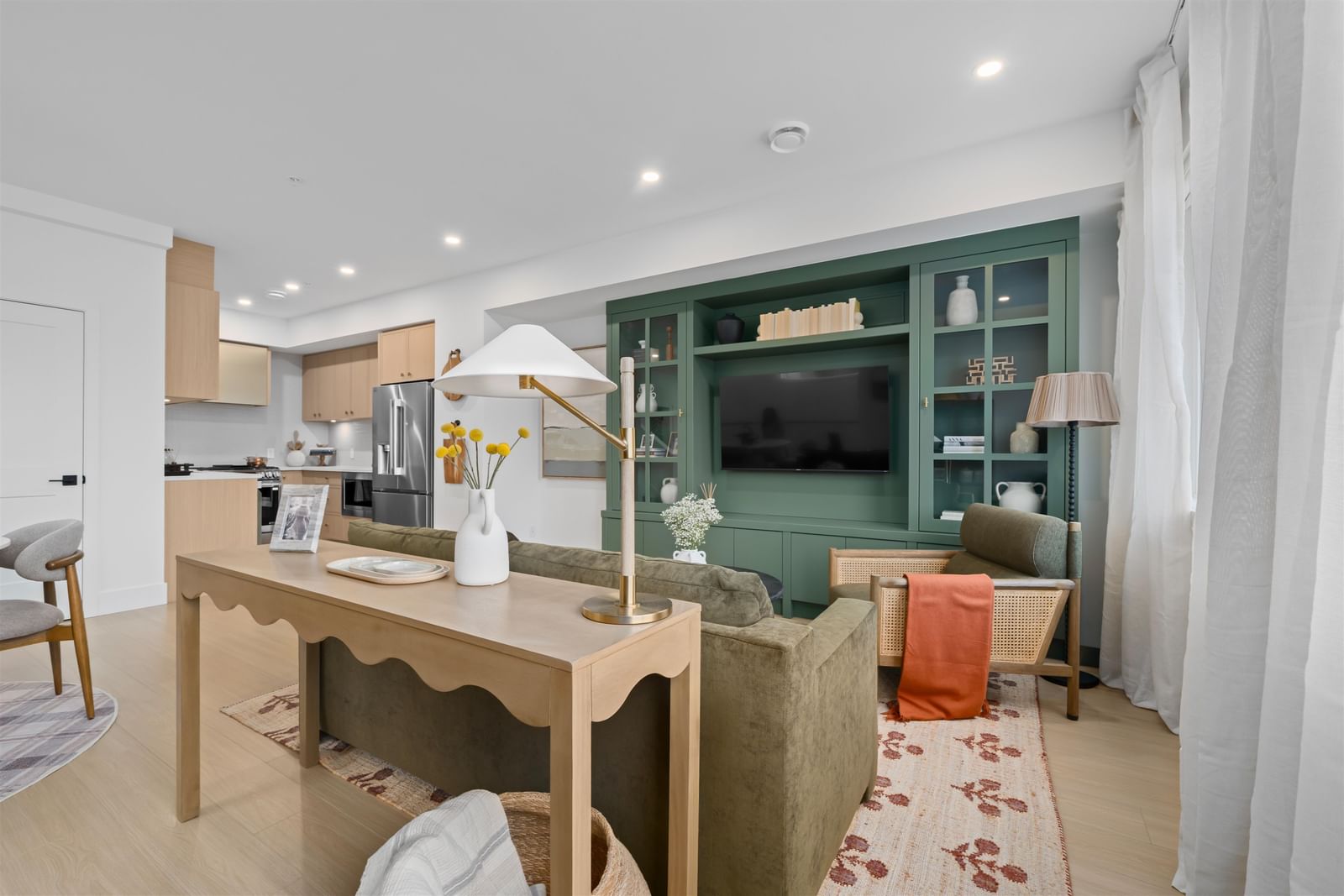 Listing Image 8