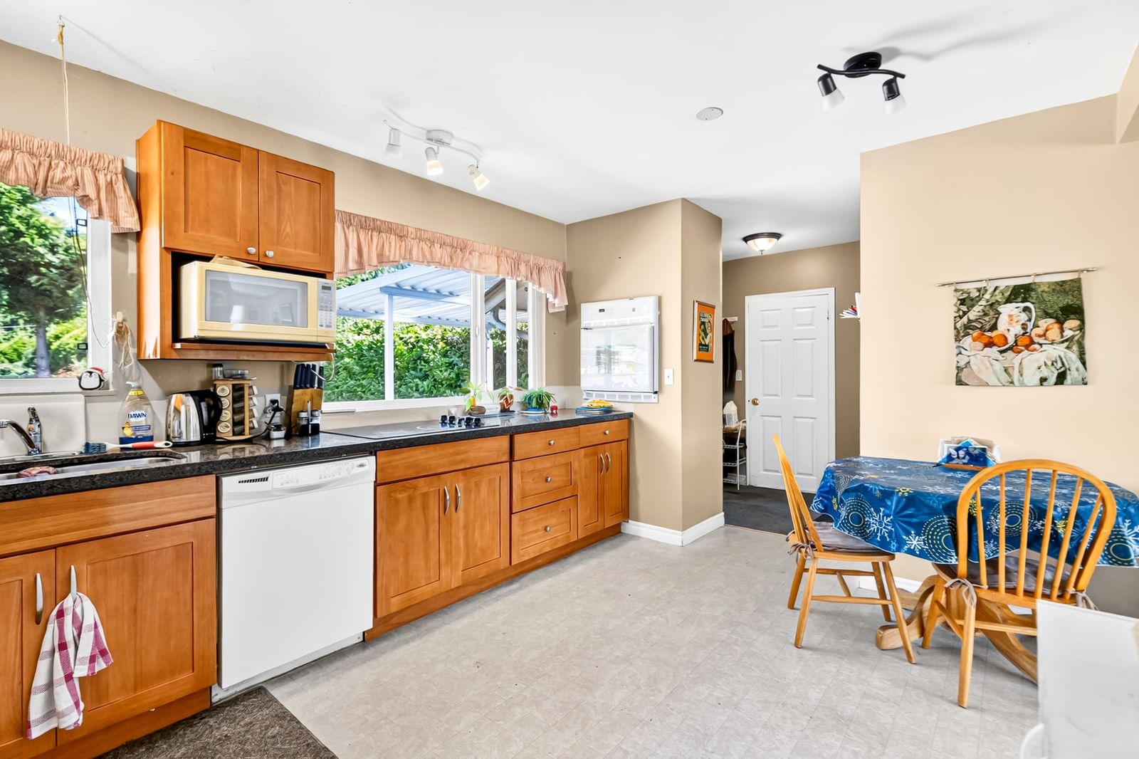 Listing Image 13
