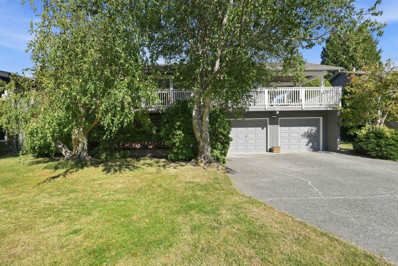 210 Murphy Drive W