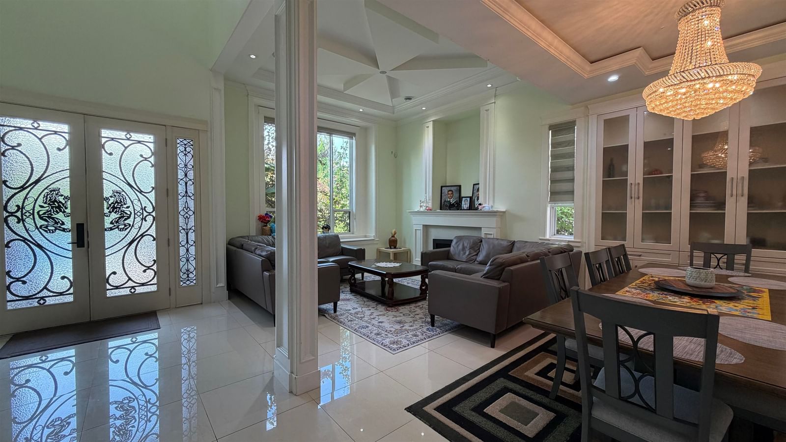 Listing Image 11