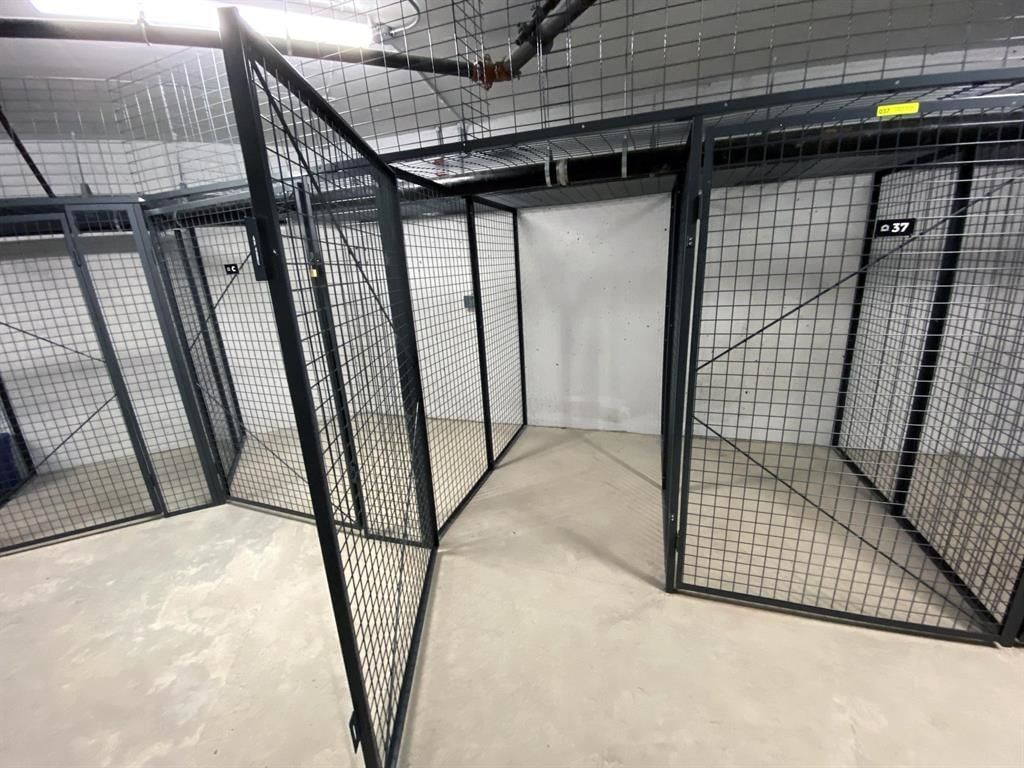 Listing Image 15