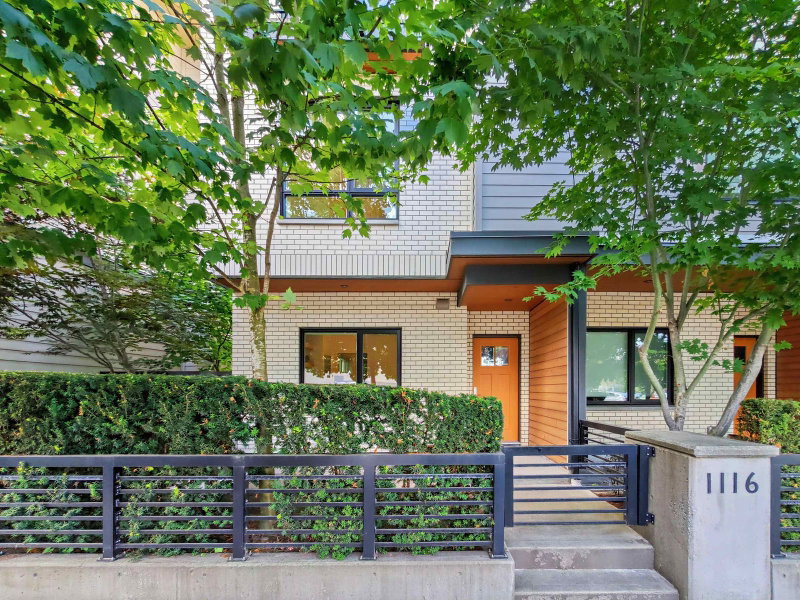1116 Falcon Drive