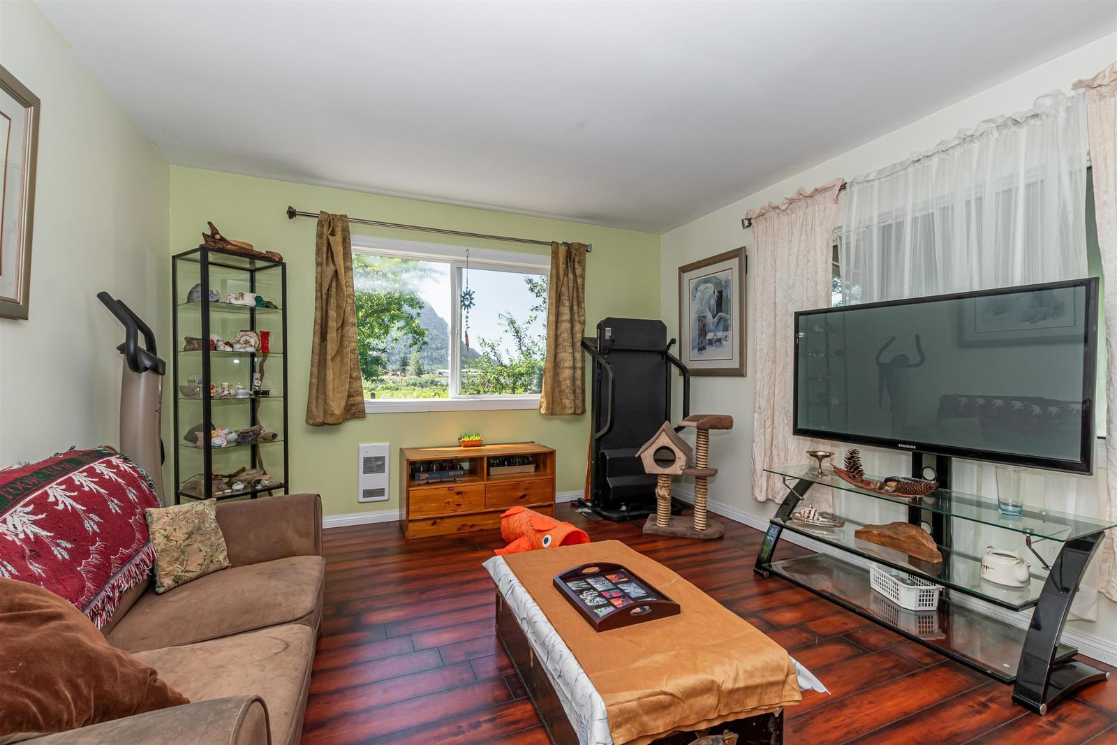 Listing Image 19