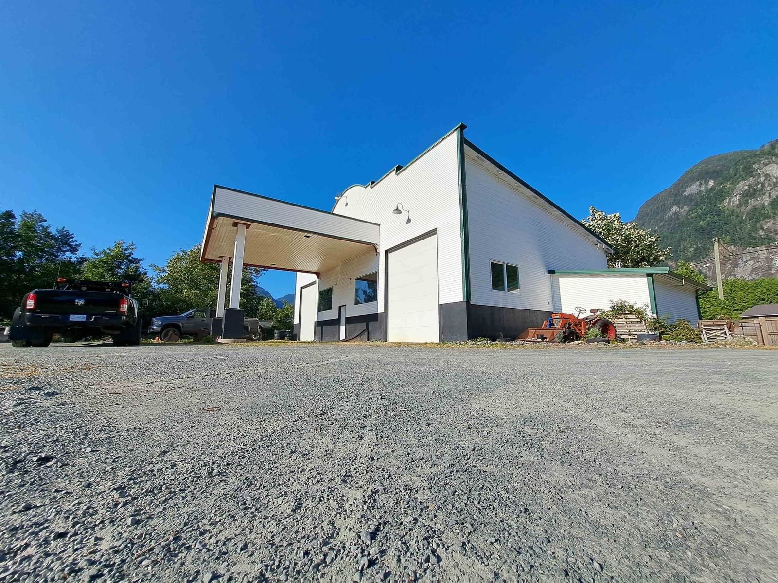 Listing Image 32