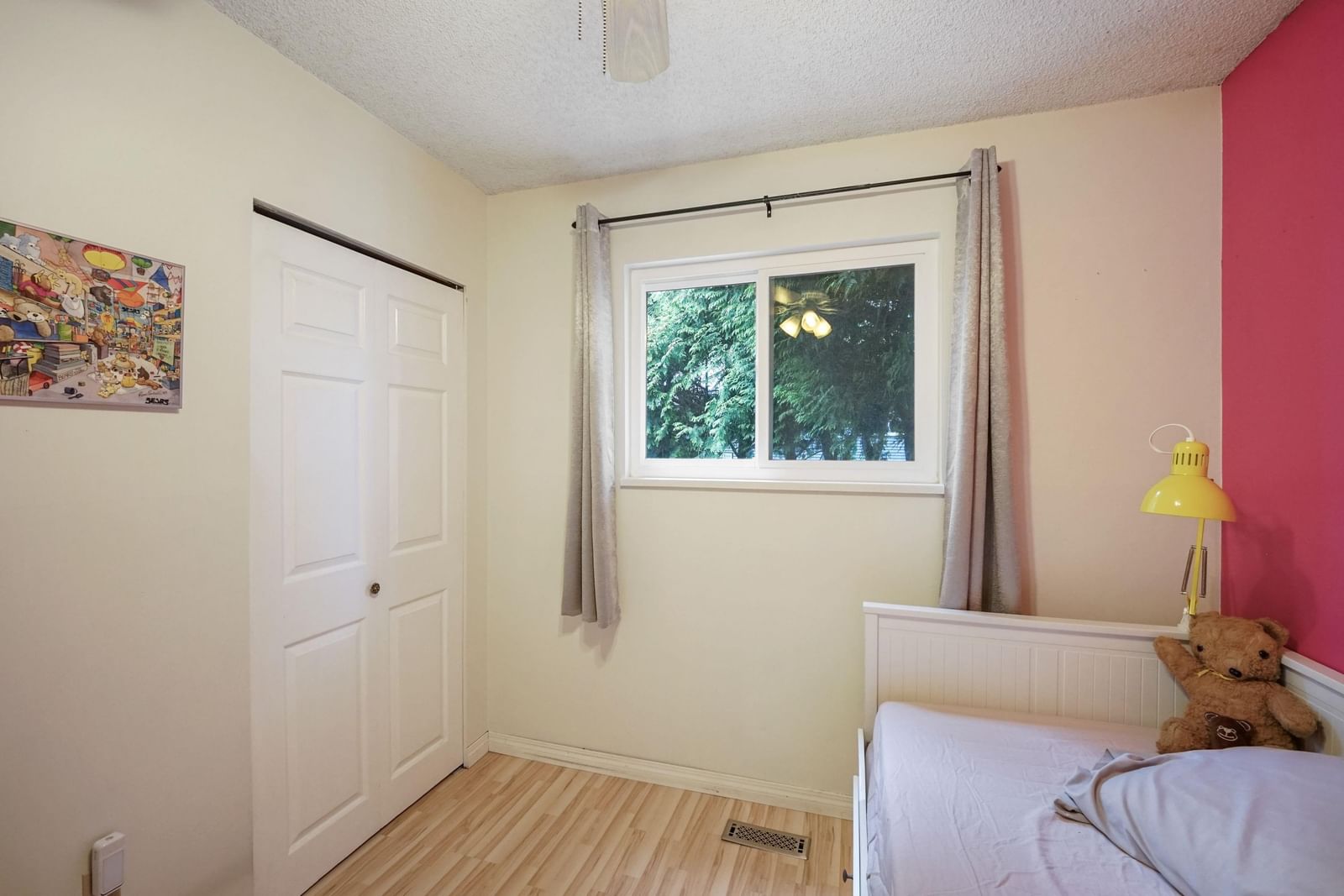 Listing Image 25
