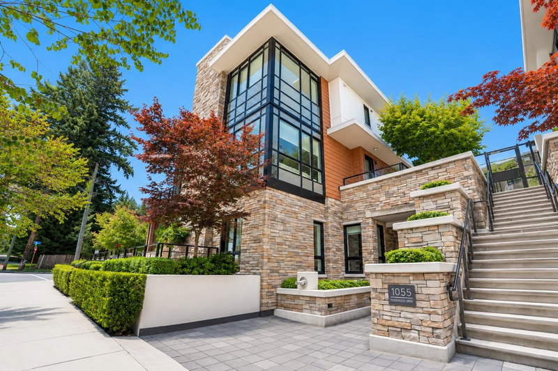 102 - 1055 Ridgewood Drive