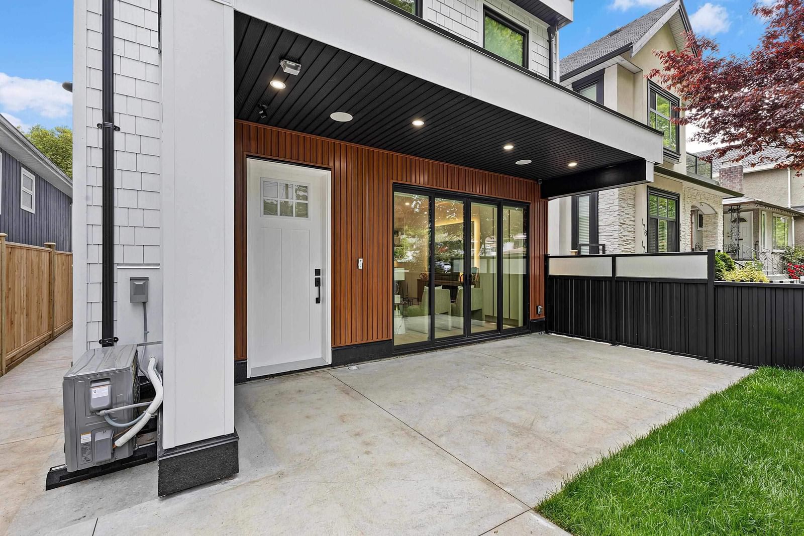 Listing Image 19