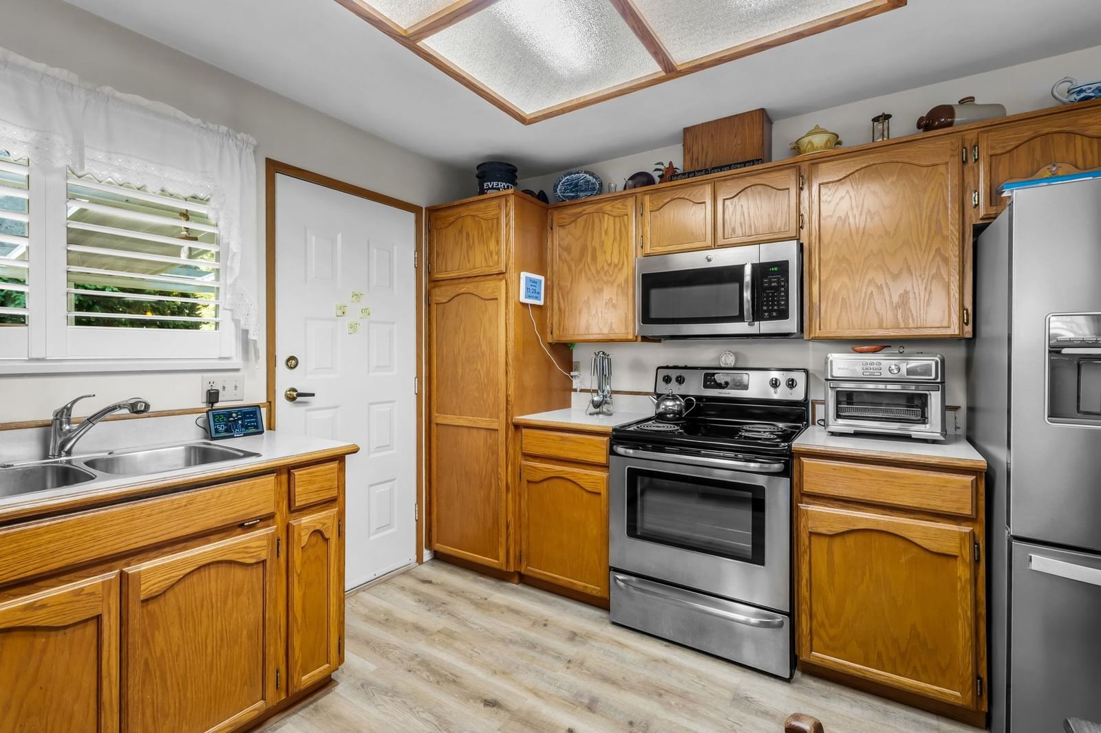 Listing Image 13