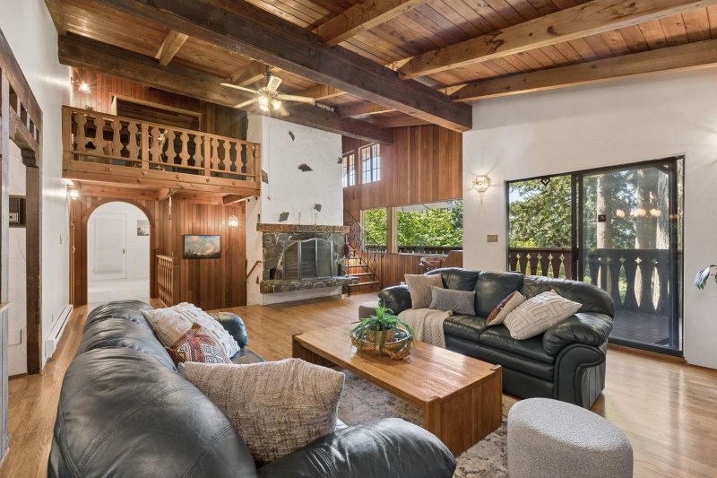 295 Bayview Road