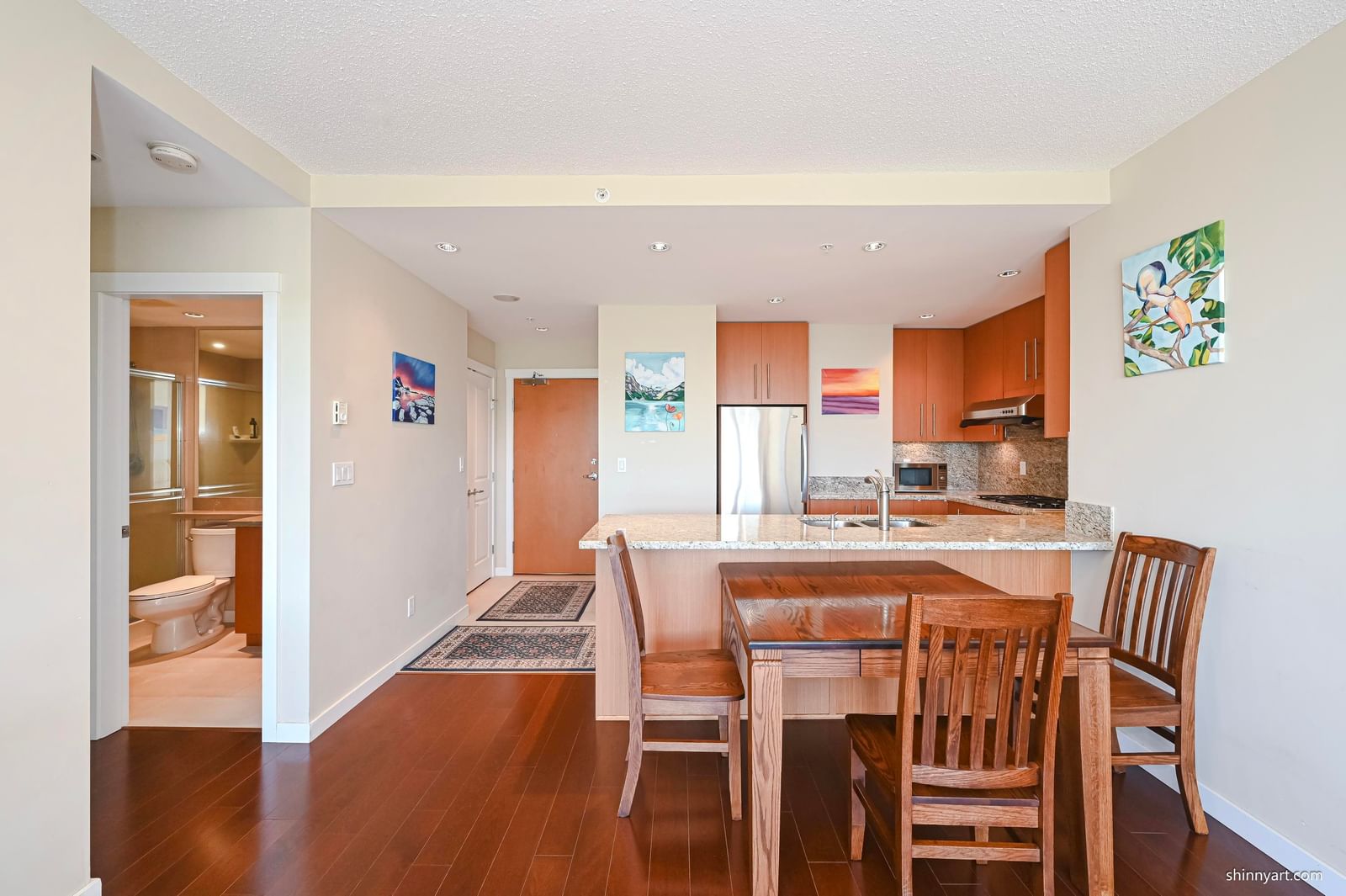 Listing Image 11