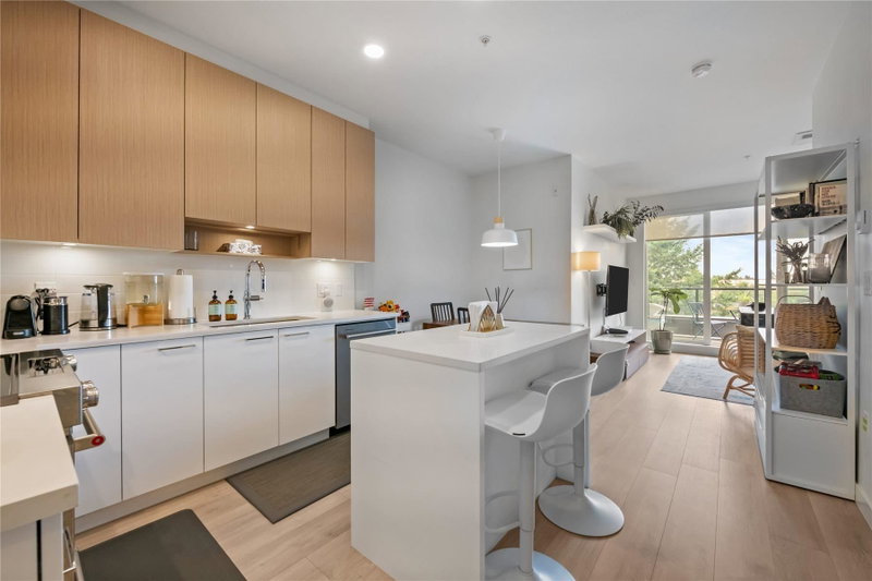 612 - 7588 16th Street