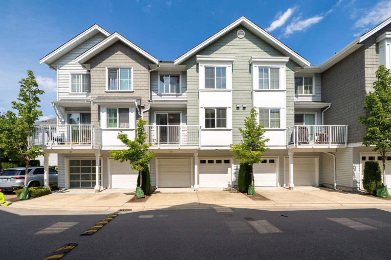 52 - 5550 Admiral Way
