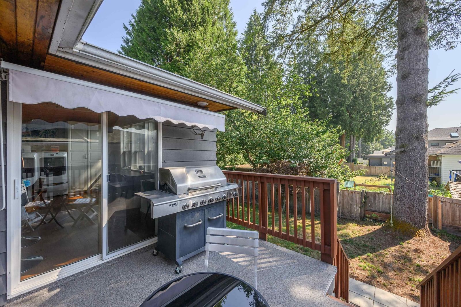 Listing Image 9