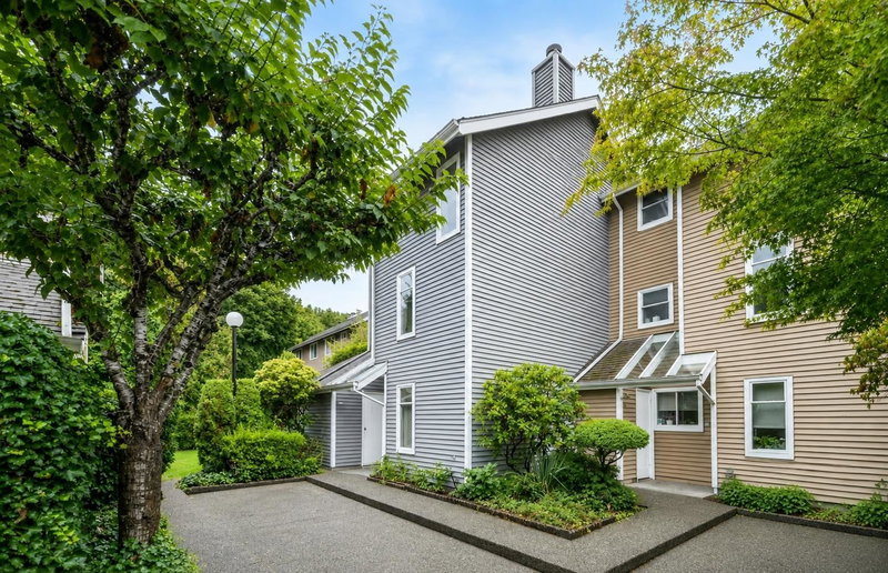 52 - 7400 Minoru Boulevard
