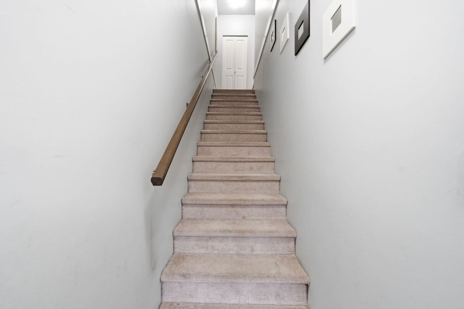 Listing Image 26