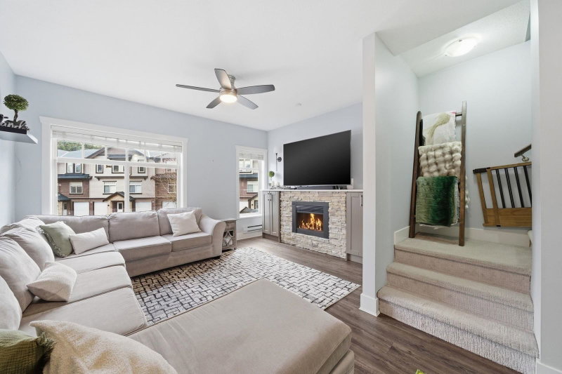 29 - 2950 Lefeuvre Road