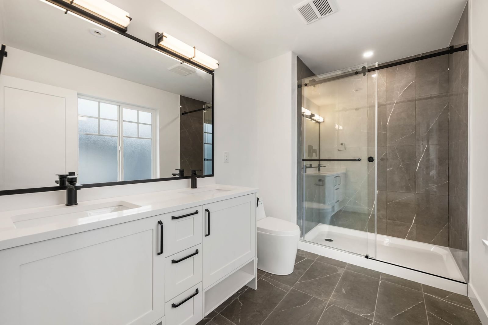 Listing Image 26