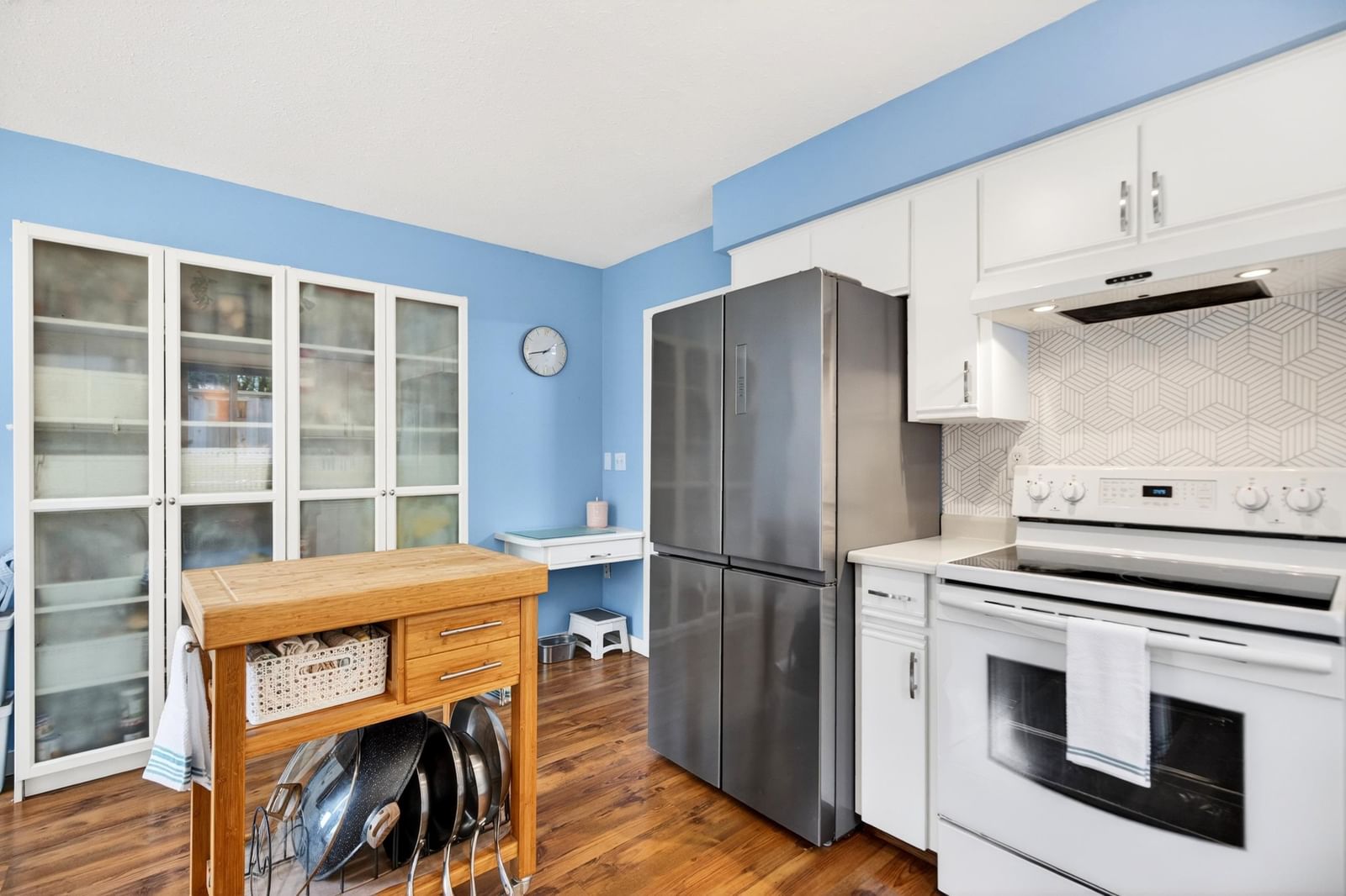 Listing Image 19