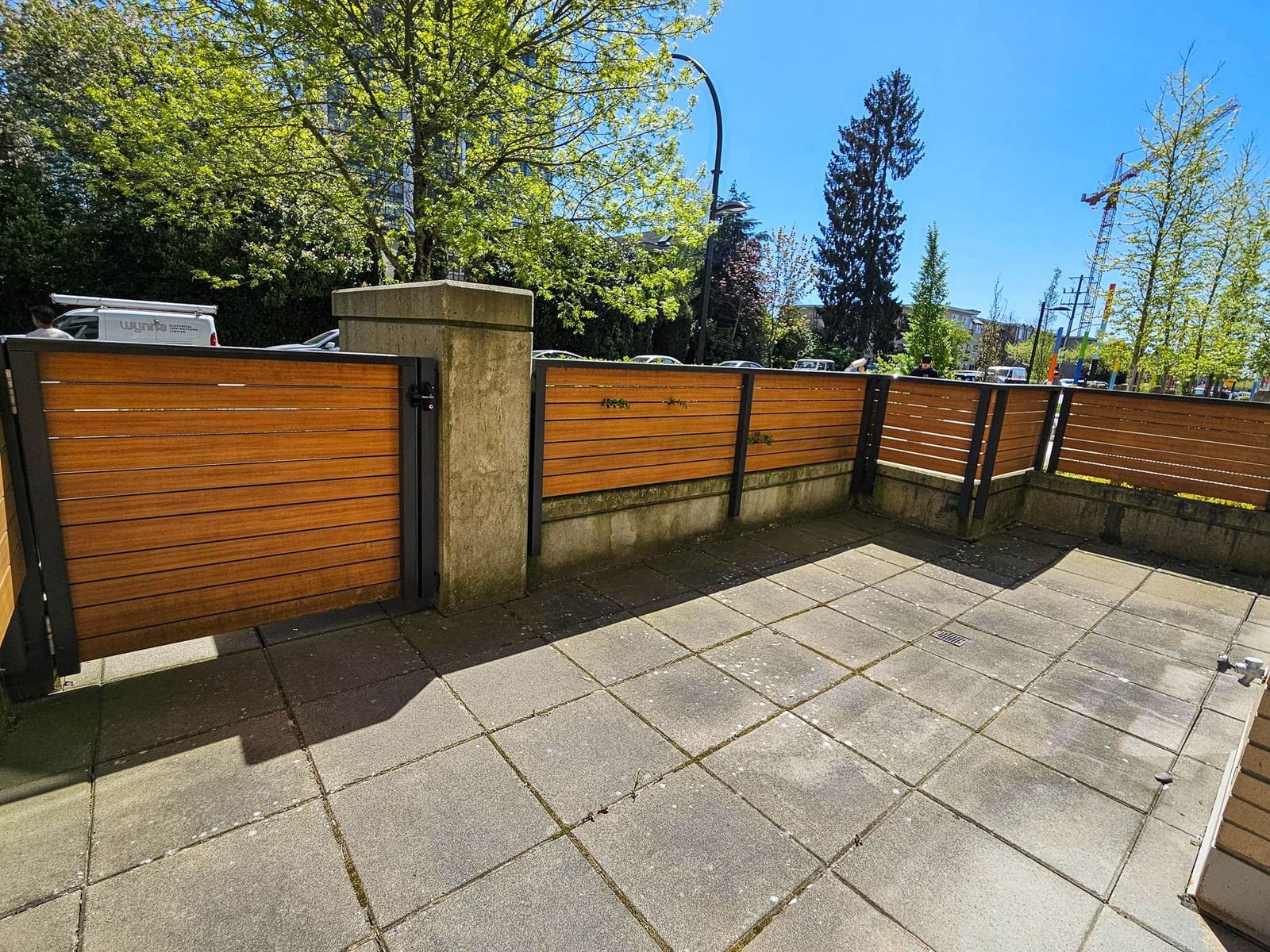Listing Image 6