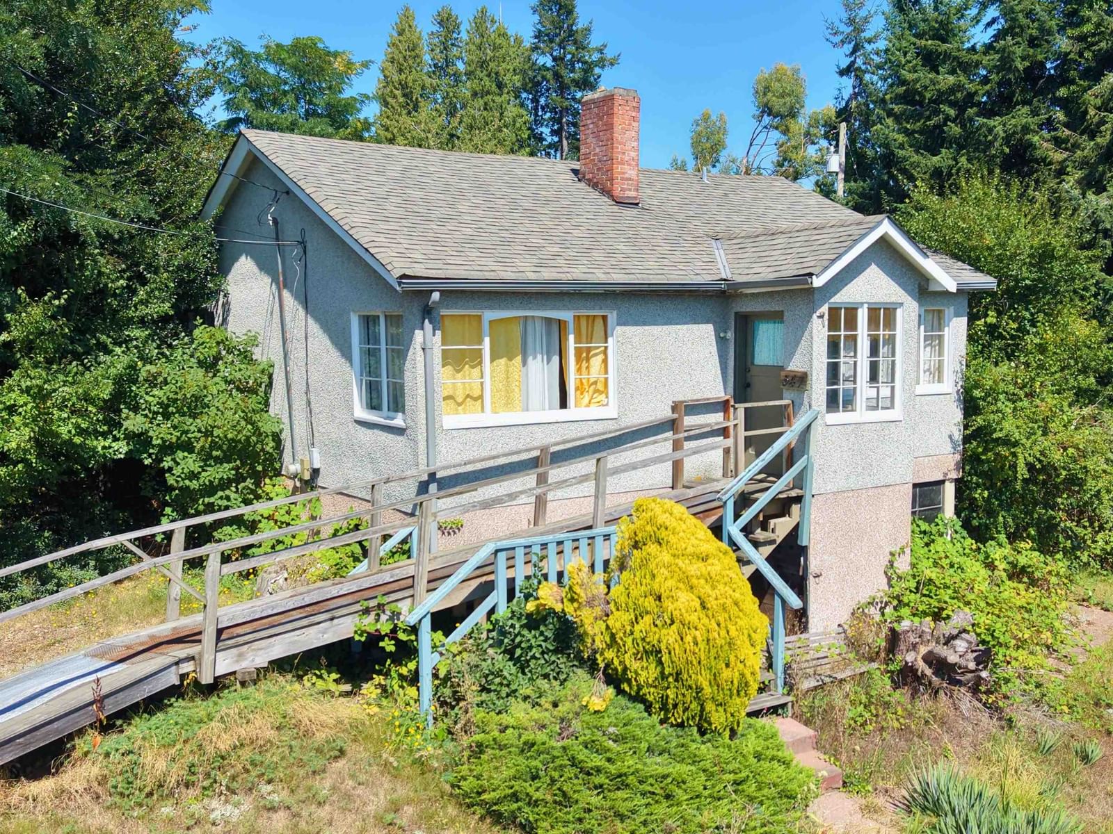 Listing Image 4
