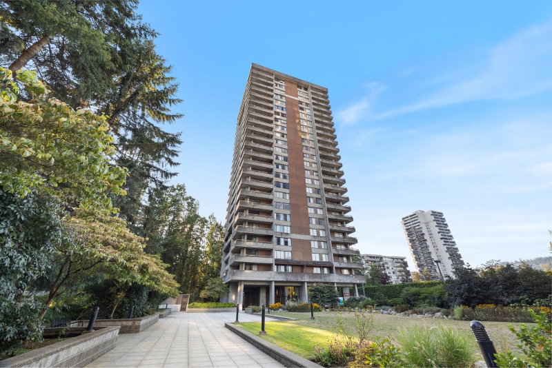 1003 - 3737 Bartlett Court