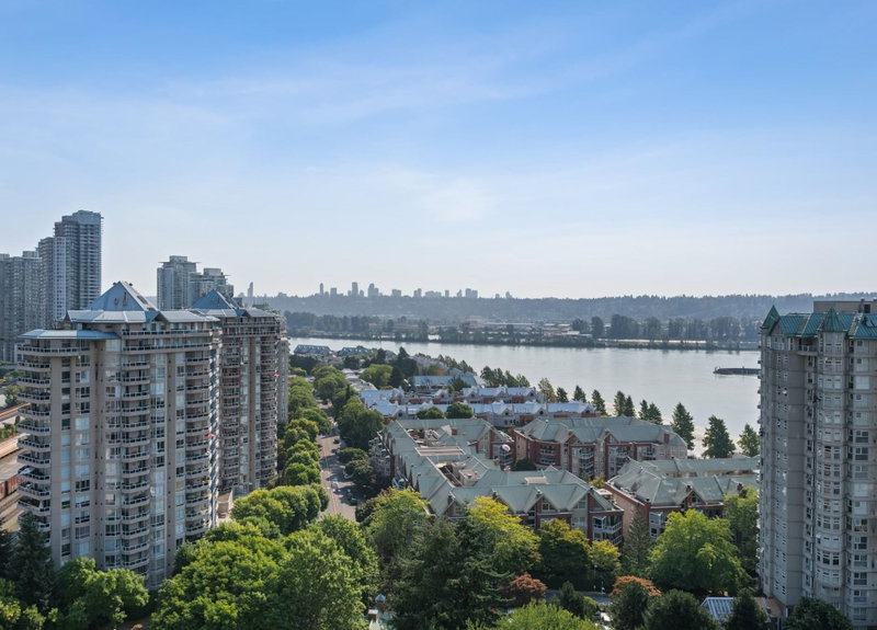 2102 - 10 Laguna Court
