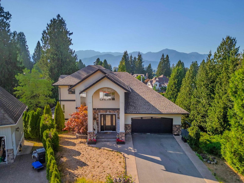 10132 Kenswood Drive
