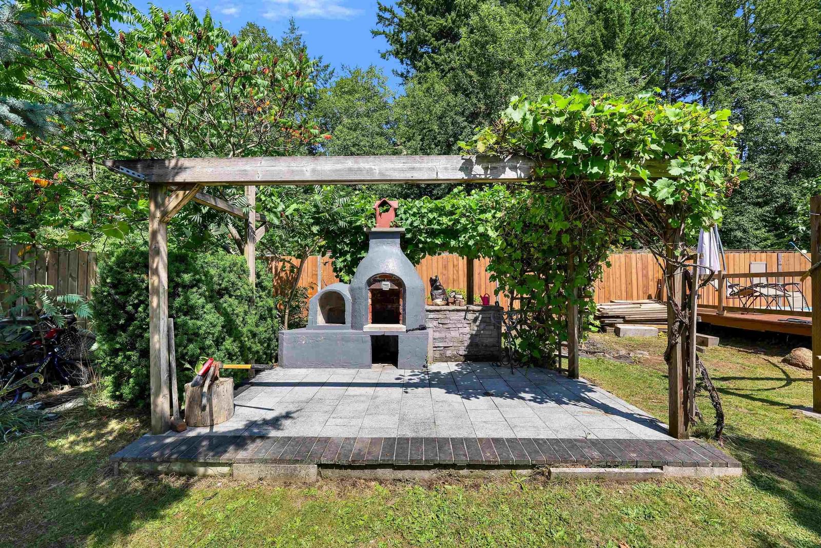 Listing Image 16