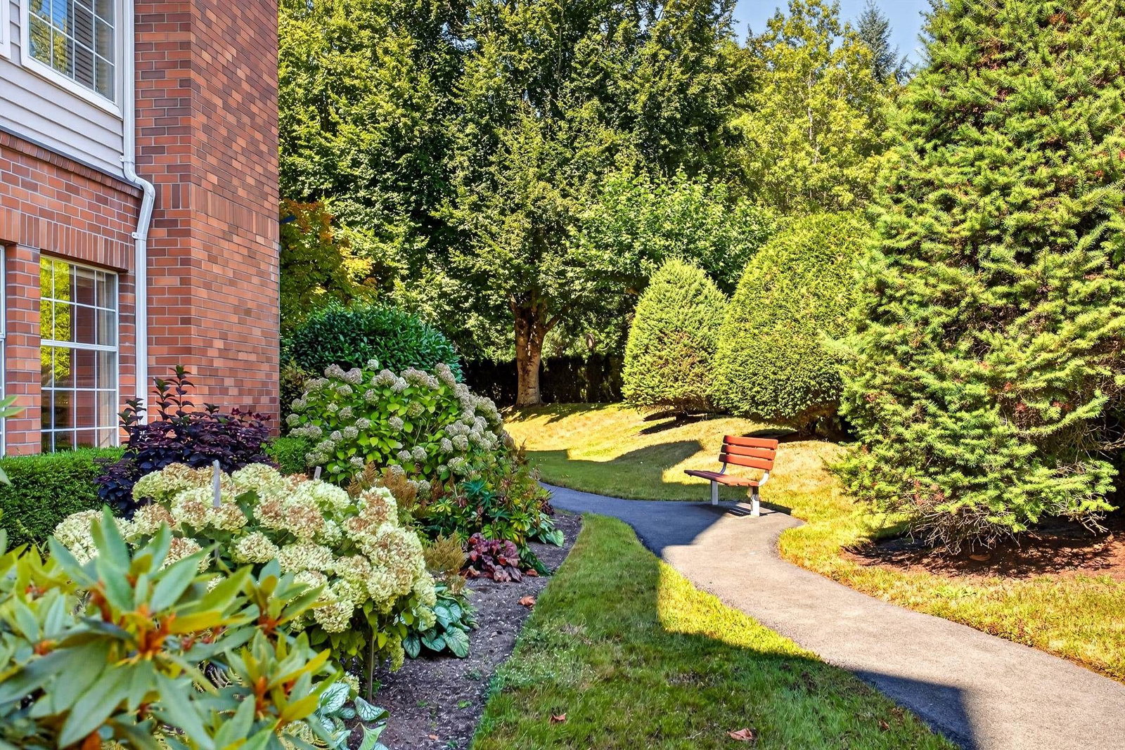 Listing Image 28