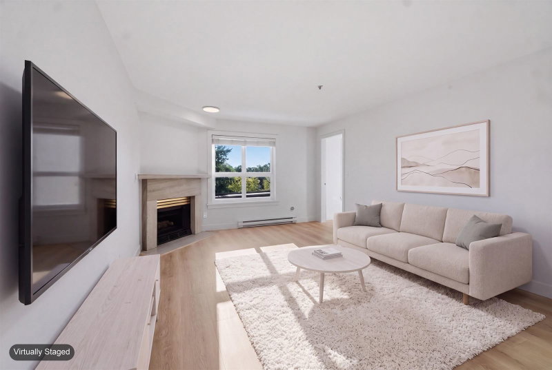 306 - 2928 Commercial Drive