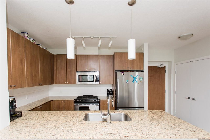 1005 - 280 Ross Drive