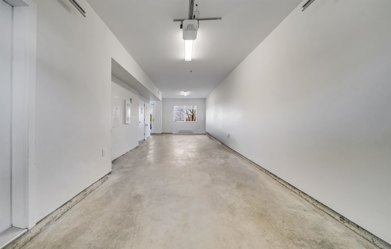 Listing Image 28
