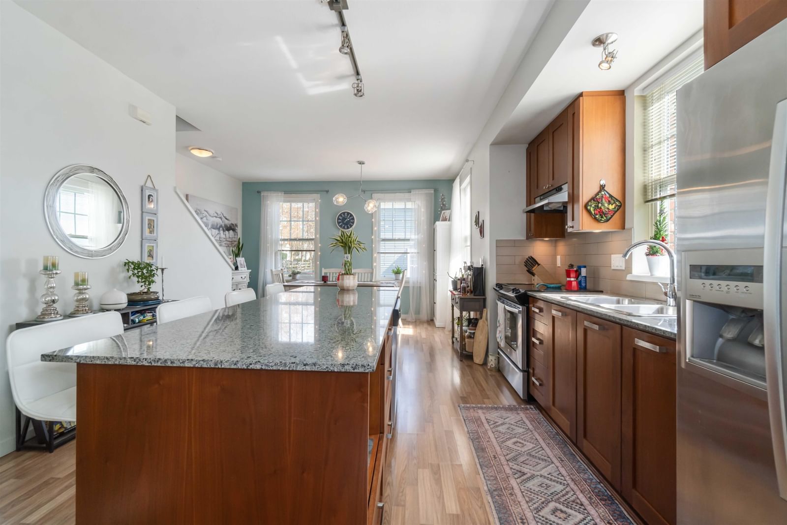 Listing Image 13
