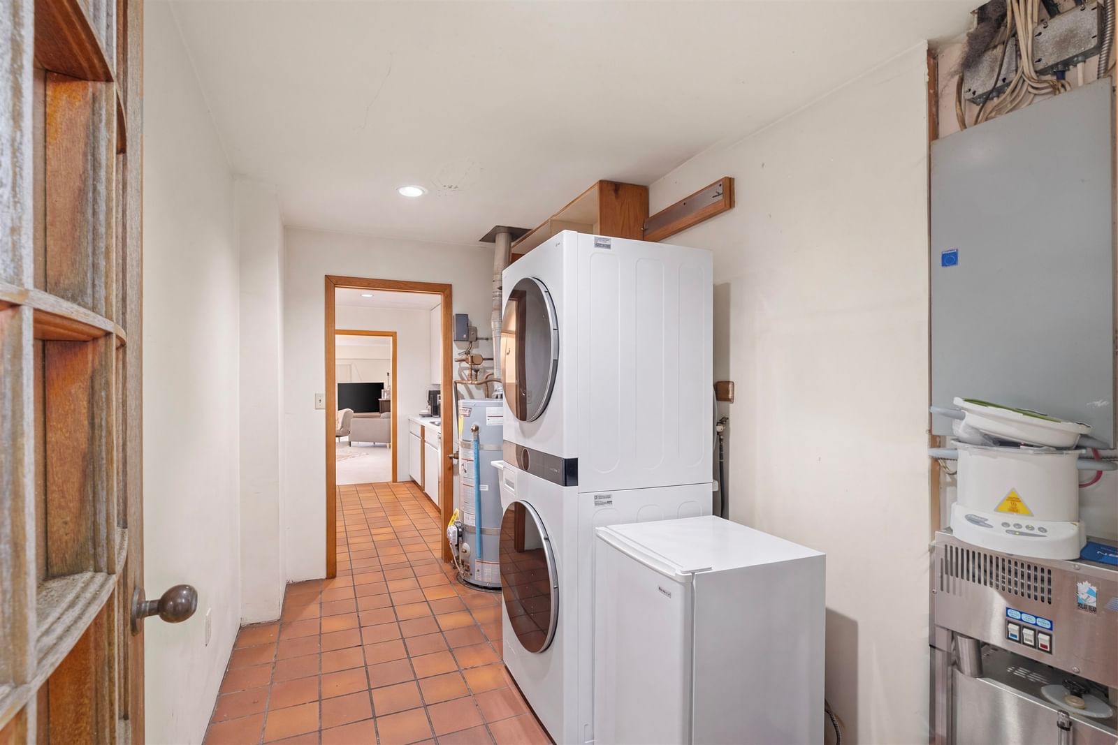 Listing Image 18