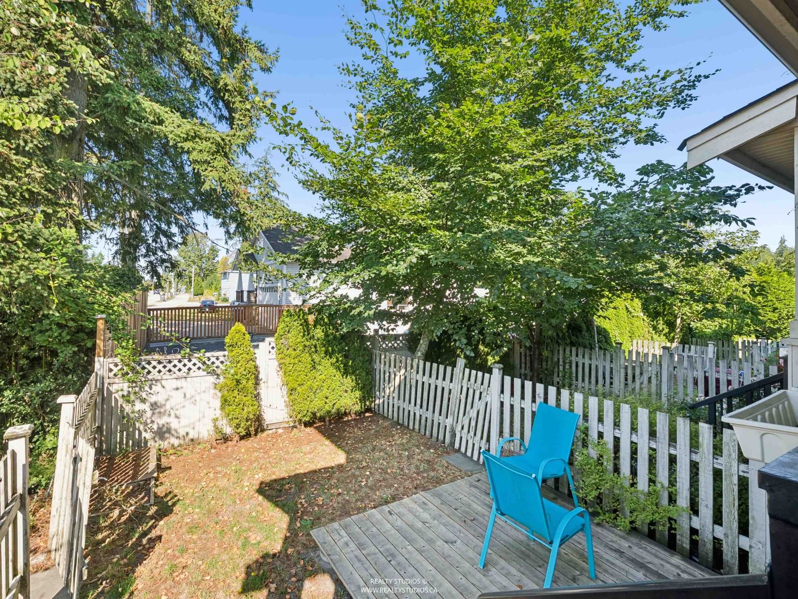 Listing Image 8