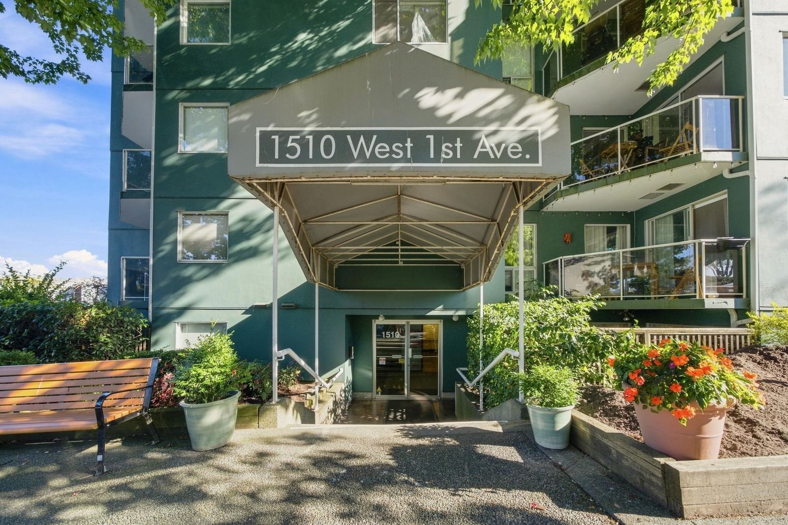 Listing Image 13